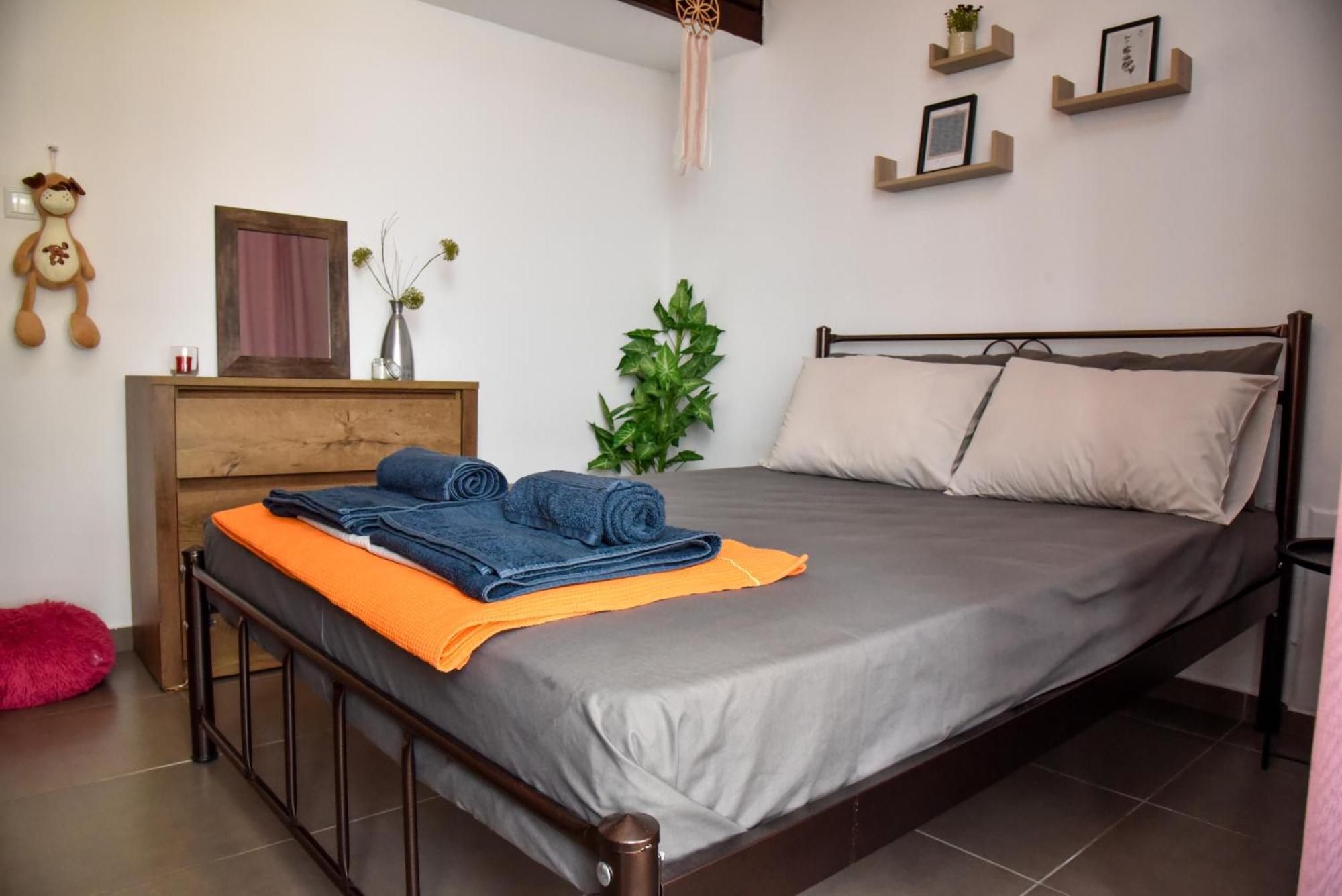 Beach Apartment PalaiónTsiflíkion 외부 사진